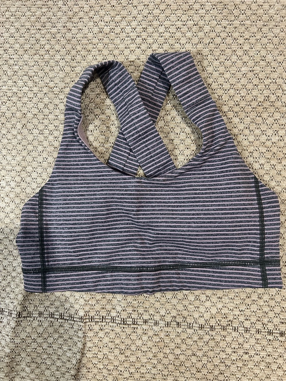 lululemon athletica Striped Crossback Sports Bra - Black & Gray